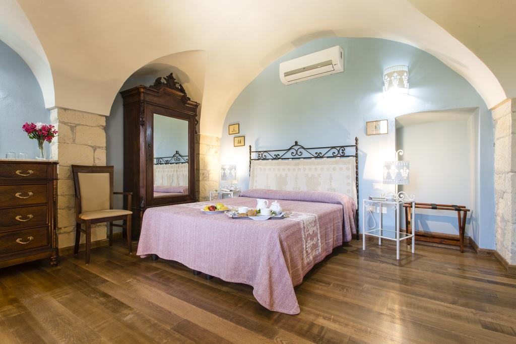 Hotel Villa Gli Asfodeli Tresnuraghes ภายนอก รูปภาพ