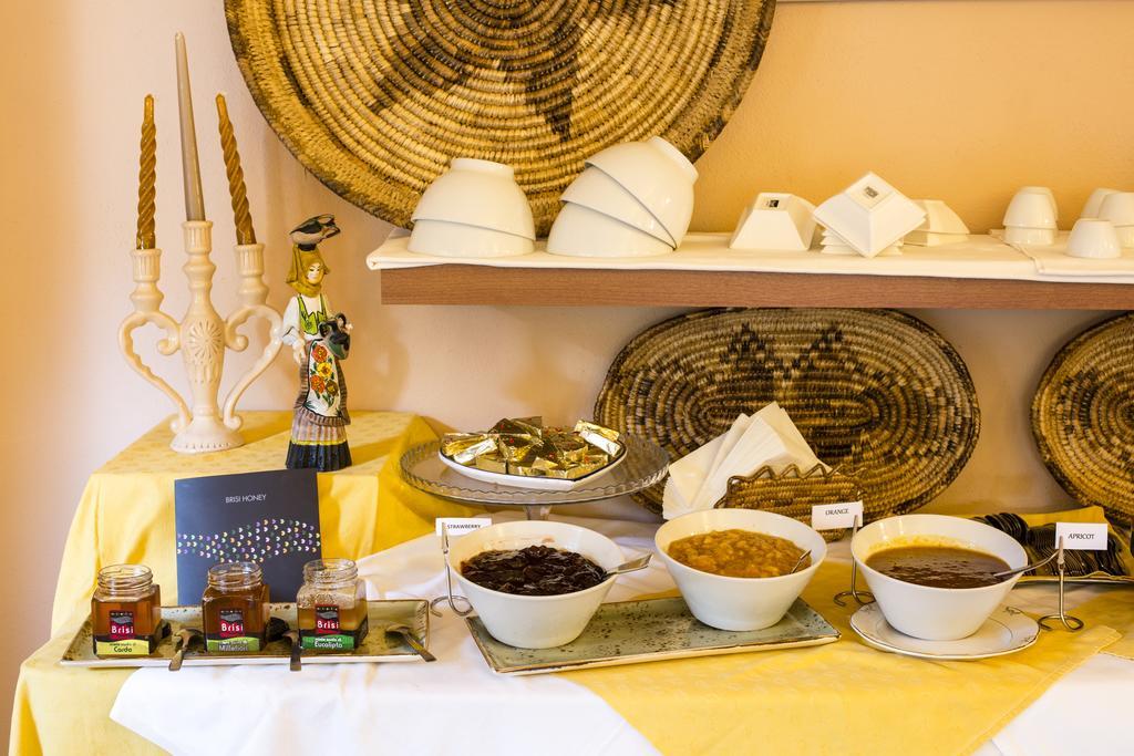 Hotel Villa Gli Asfodeli Tresnuraghes ภายนอก รูปภาพ