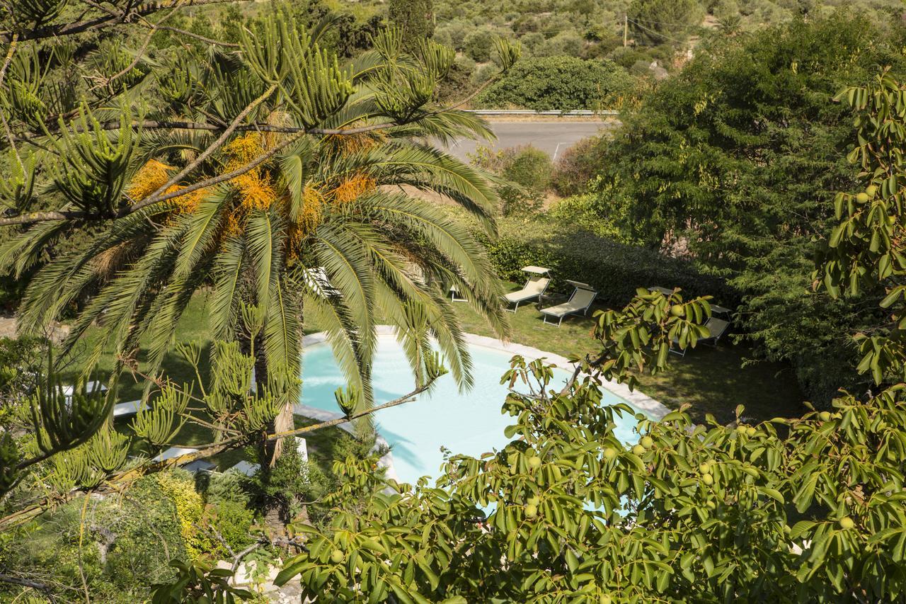 Hotel Villa Gli Asfodeli Tresnuraghes ภายนอก รูปภาพ