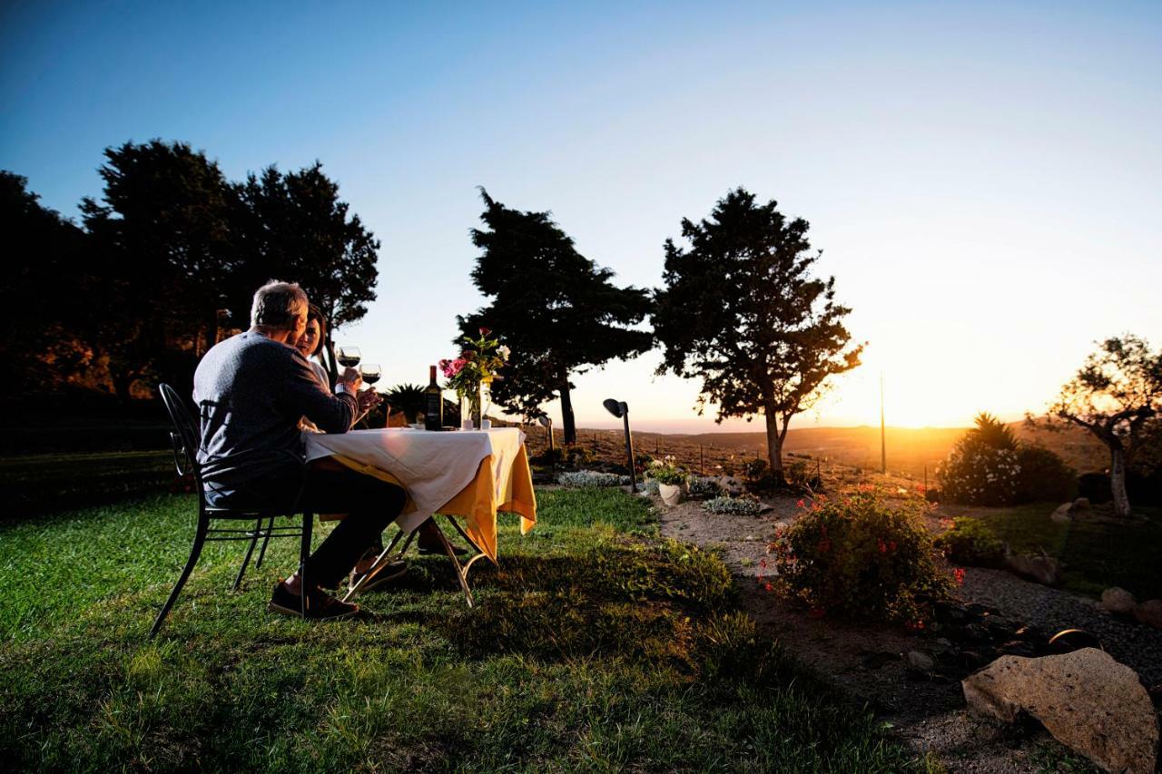 Hotel Villa Gli Asfodeli Tresnuraghes ภายนอก รูปภาพ