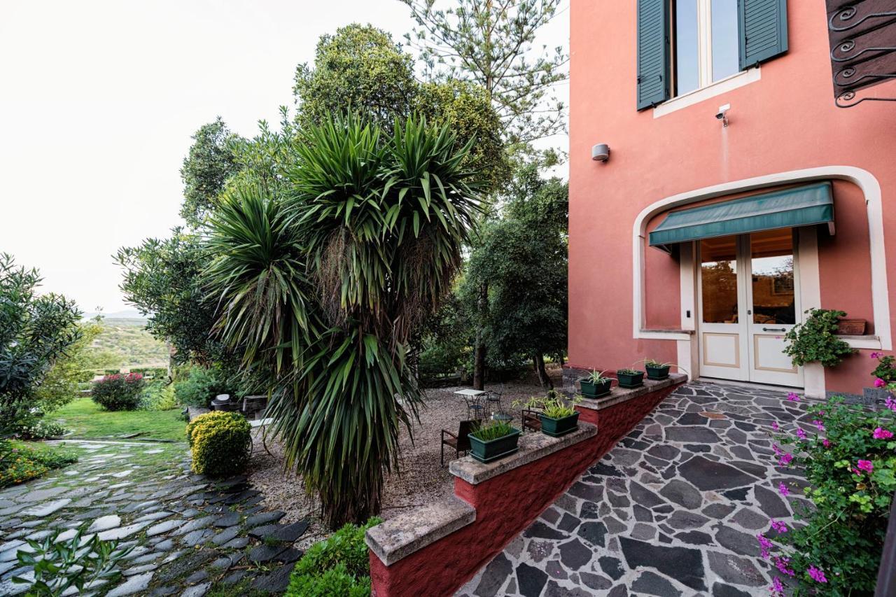 Hotel Villa Gli Asfodeli Tresnuraghes ภายนอก รูปภาพ