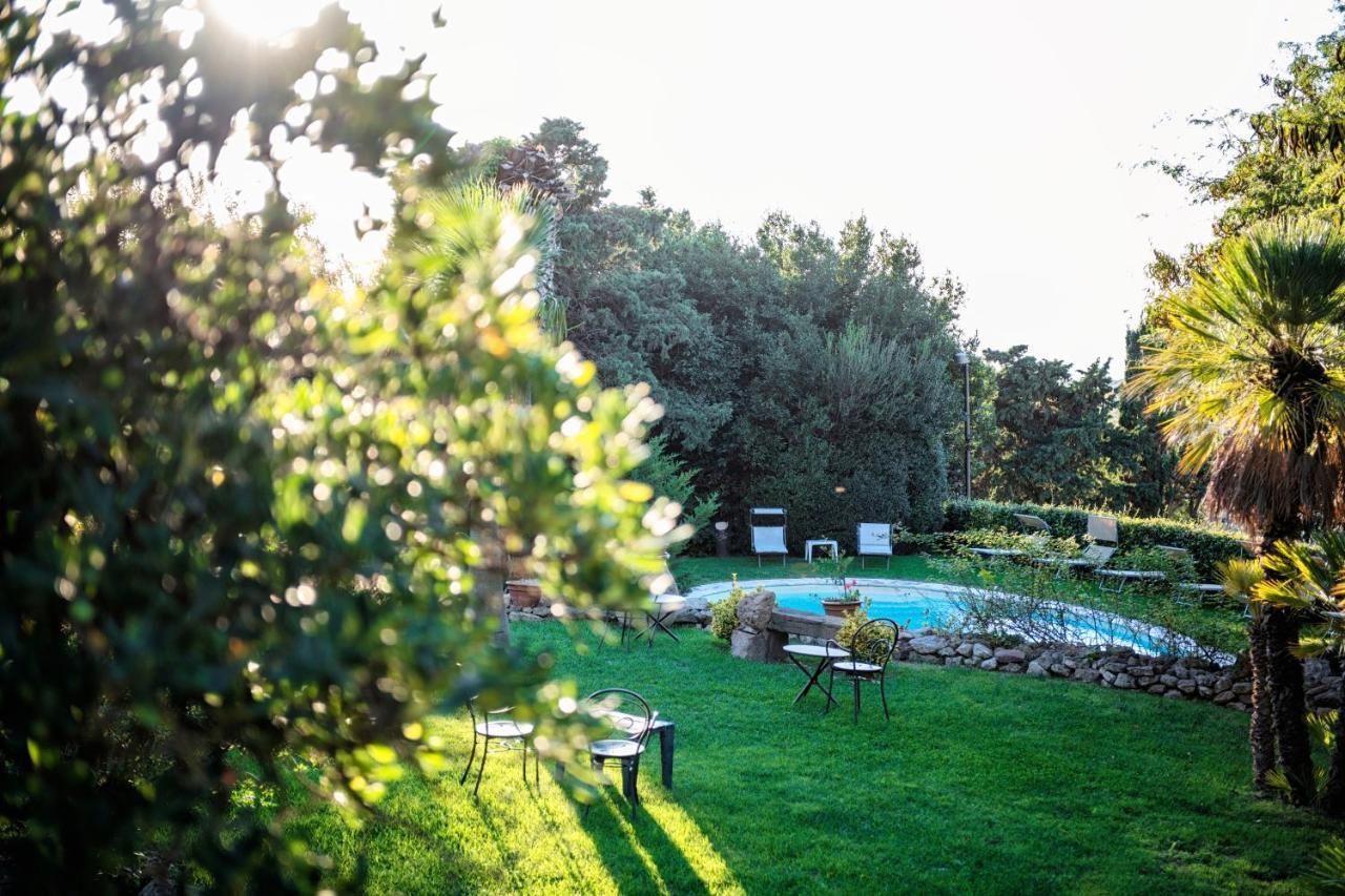 Hotel Villa Gli Asfodeli Tresnuraghes ภายนอก รูปภาพ